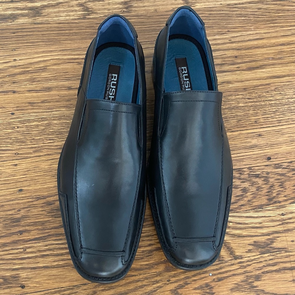 Men’s 8.5 Gordon Rush Shaw black slip on loafer
